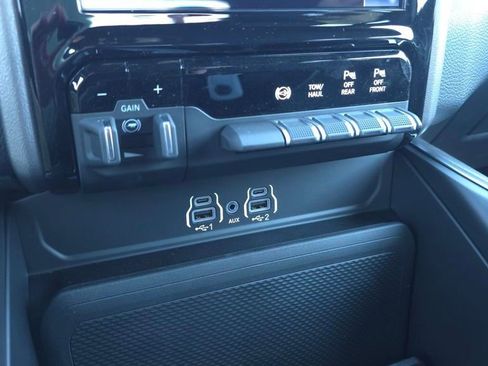New 2026 RAM 3500 Big Horn AWD/4WD image 34