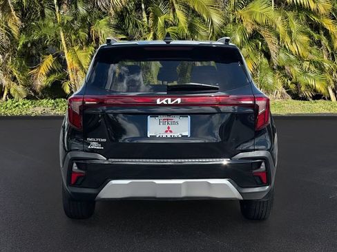 Used 2024 Kia Seltos EX FWD image 6