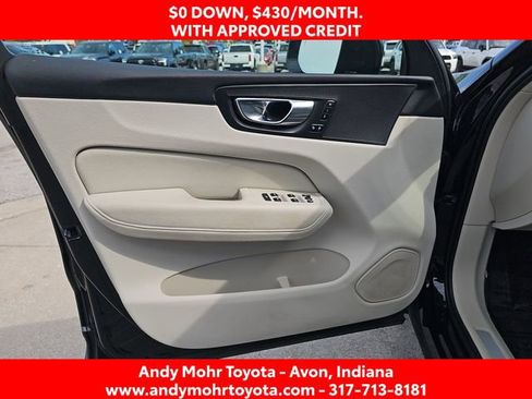Used 2022 Volvo XC60 B5 Momentum w/ Climate Package AWD/4WD image 11