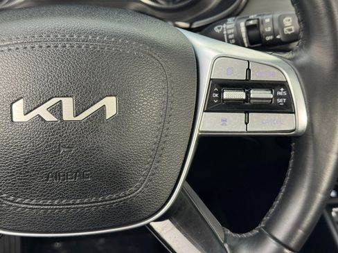 Used 2022 Kia Telluride S image 21