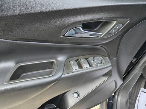 Used 2022 Chevrolet Equinox LT FWD image 33