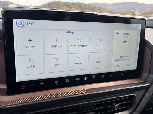 New 2025 Ford Bronco Sport Outer Banks w/ Outer Banks Tech Package+ image 13