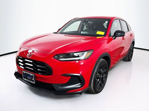 Used 2025 Honda HR-V Sport image 18