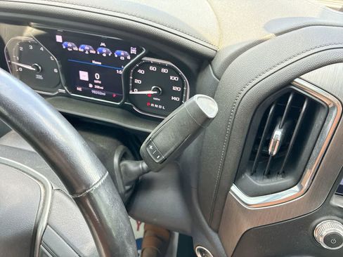 Used 2022 GMC Sierra 1500 Denali w/ Denali Premium Package image 16