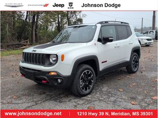 Used 2023 Jeep Renegade Trailhawk video 1