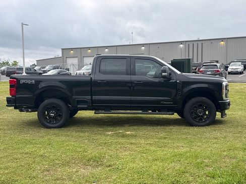 New 2026 Ford F250 XLT w/ XLT Premium Package AWD/4WD image 11