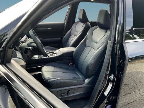Certified 2026 INFINITI QX60 Sport AWD/4WD image 20