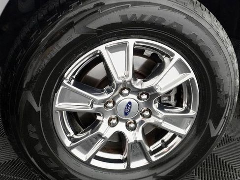Used 2015 Ford F150 XLT w/ Equipment Group 302A Luxury AWD/4WD image 3