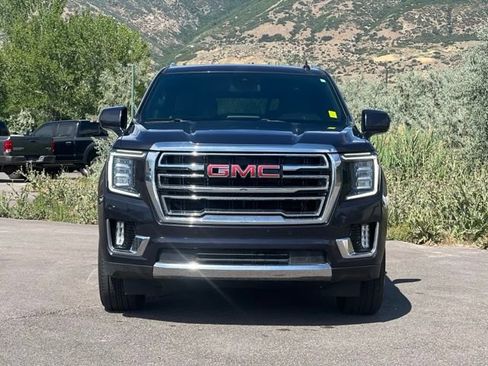 Used 2024 GMC Yukon XL SLT AWD/4WD image 2