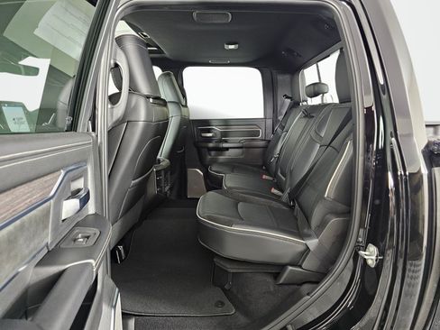 New 2026 RAM 2500 Laramie AWD/4WD image 35