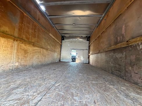 Used 2006 Chevrolet Express 3500 RWD image 14
