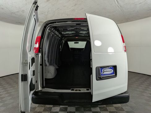 Used 2023 Chevrolet Express 2500 w/ Driver Convenience Package RWD image 9