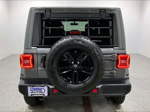 Used 2021 Jeep Wrangler Unlimited Sahara image 6