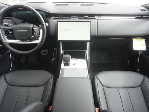 New 2026 Land Rover Range Rover Long Wheelbase SE image 9