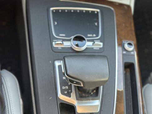 Used 2020 Audi Q5 Prestige image 15