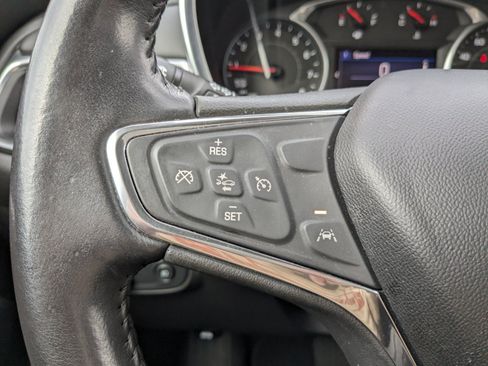 Used 2021 Chevrolet Equinox LT FWD image 27