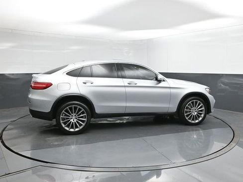 Used 2017 Mercedes-Benz GLC 300 4MATIC Coupe image 11