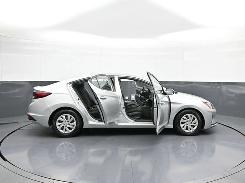 Used 2019 Hyundai Elantra SE w/ Cargo Package FWD image 41