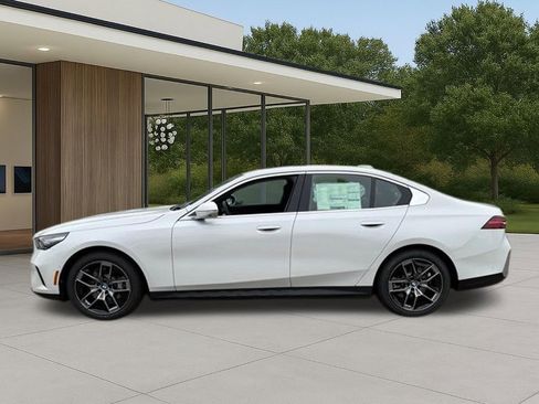 New 2026 BMW 530i w/ Premium Package RWD image 13