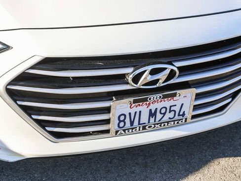 Used 2017 Hyundai Elantra SE image 15