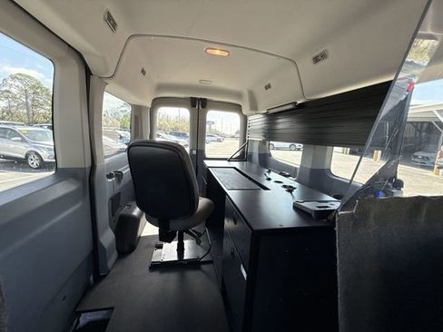 Used 2018 Ford Transit 150 XLT image 27