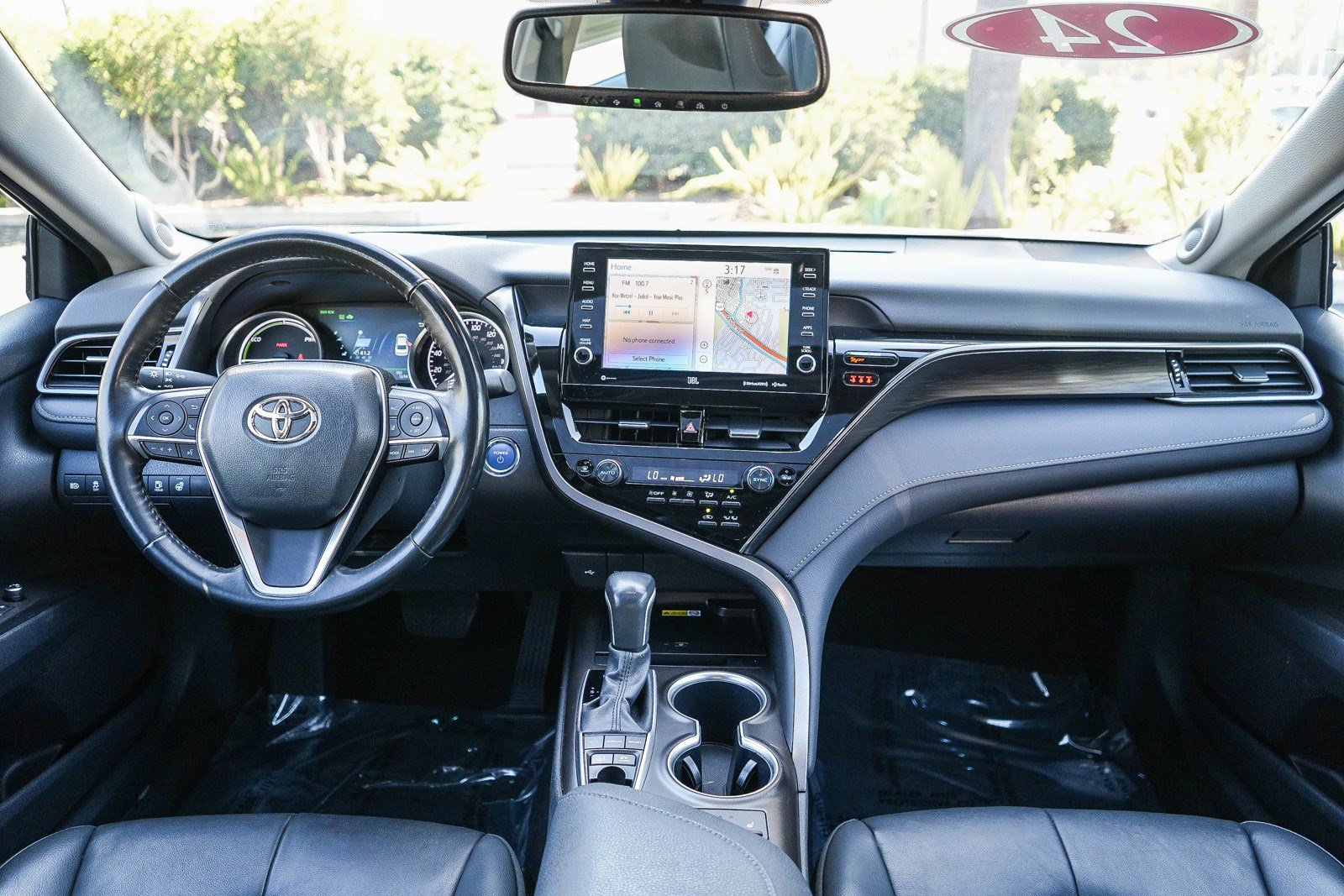 Used 2024 Toyota Camry XLE w/ Navigation Package FWD image 12