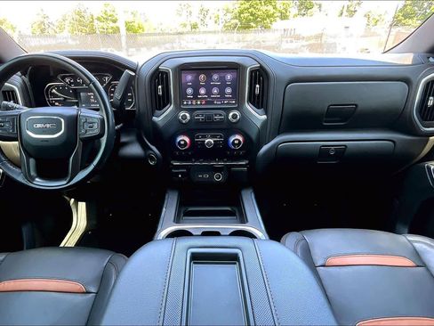 Used 2021 GMC Sierra 1500 AT4 image 16