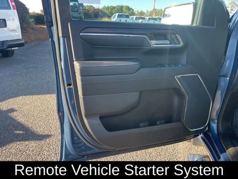 Used 2024 GMC Sierra 1500 SLT image 13