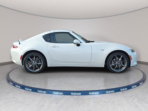 Used 2019 MAZDA MX-5 Miata RF Grand Touring image 8
