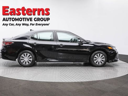 Used 2024 Toyota Camry LE FWD image 4