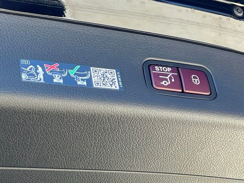 Certified 2026 Mercedes-Benz GLC 300 4MATIC image 39