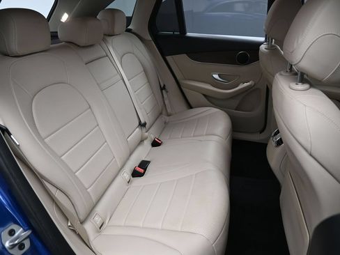 Used 2022 Mercedes-Benz GLC 300 w/ Premium Package Lite image 30