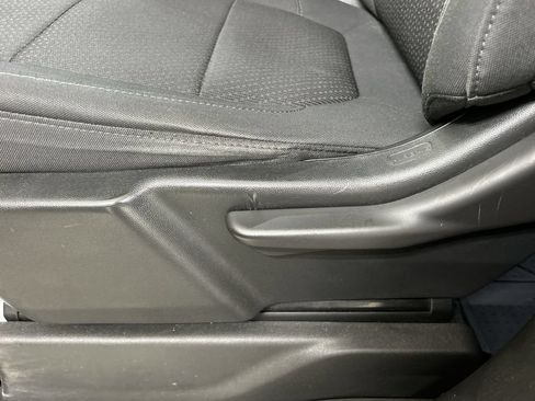 Used 2021 Chevrolet Silverado 1500 Custom Trail Boss w/ LPO, Dark Essentials Package AWD/4WD image 10