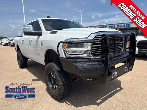 Used 2024 RAM 2500 Laramie AWD/4WD image 1