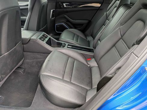 Used 2018 Porsche Panamera 4 AWD/4WD image 18