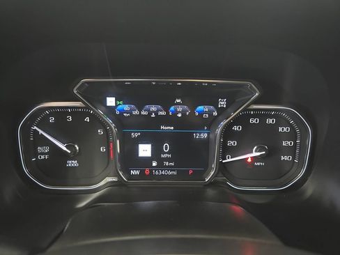 Used 2021 GMC Yukon XL AT4 w/ AT4 Premium Plus Package AWD/4WD image 20