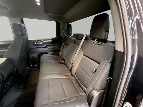Used 2022 GMC Sierra 1500 Elevation w/ LPO, Elevation Black Package AWD/4WD image 23