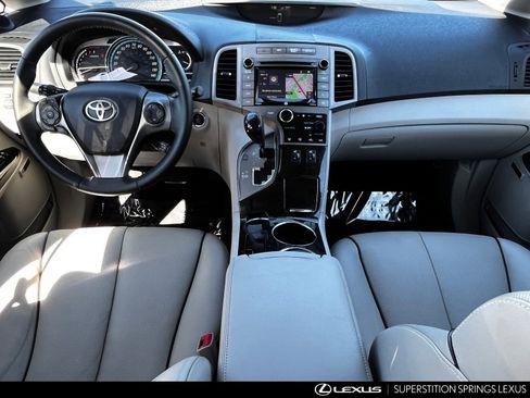 Used 2015 Toyota Venza Limited image 25