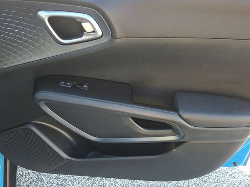 Used 2024 Kia Soul EX FWD image 16