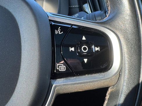 Used 2020 Volvo XC60 T5 Inscription w/ Protection Package image 19