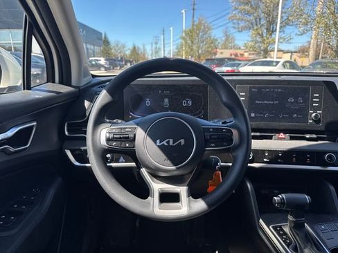 Certified 2023 Kia Sportage LX image 15