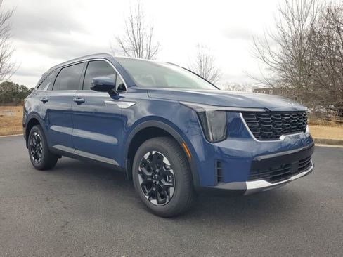New 2026 Kia Sorento S image 3