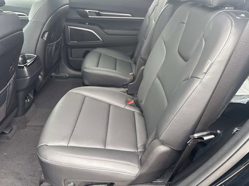 New 2025 Kia Telluride S image 7