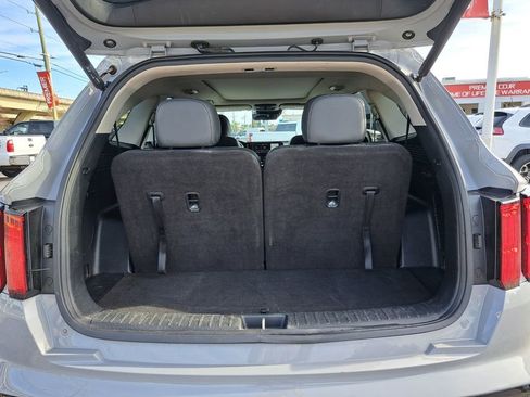 Used 2022 Kia Sorento SX image 25