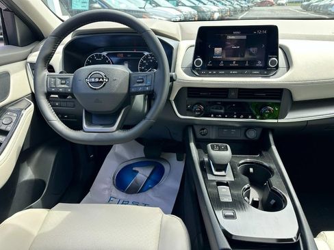 Used 2026 Nissan Rogue Dark Armor FWD image 6