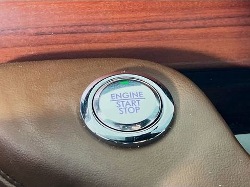 Used 2021 Lincoln Aviator Reserve w/ Equipment Group 201A image 18