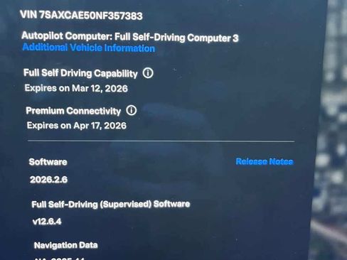 Used 2022 Tesla Model X image 9