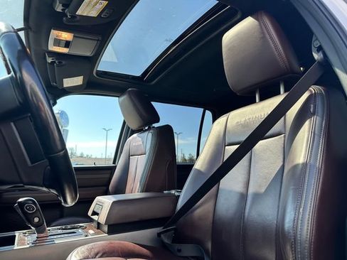 Used 2016 Ford Expedition Platinum AWD/4WD image 10