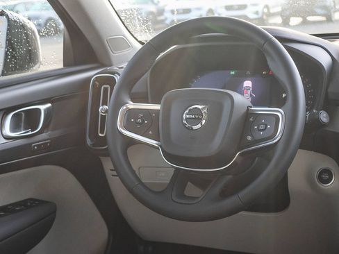 New 2026 Volvo XC40 B4 Plus w/ Climate Package FWD image 24