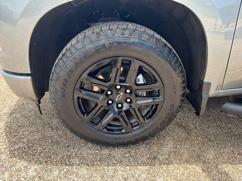Used 2026 Chevrolet Silverado 1500 RST w/ RST Select Package RWD image 3